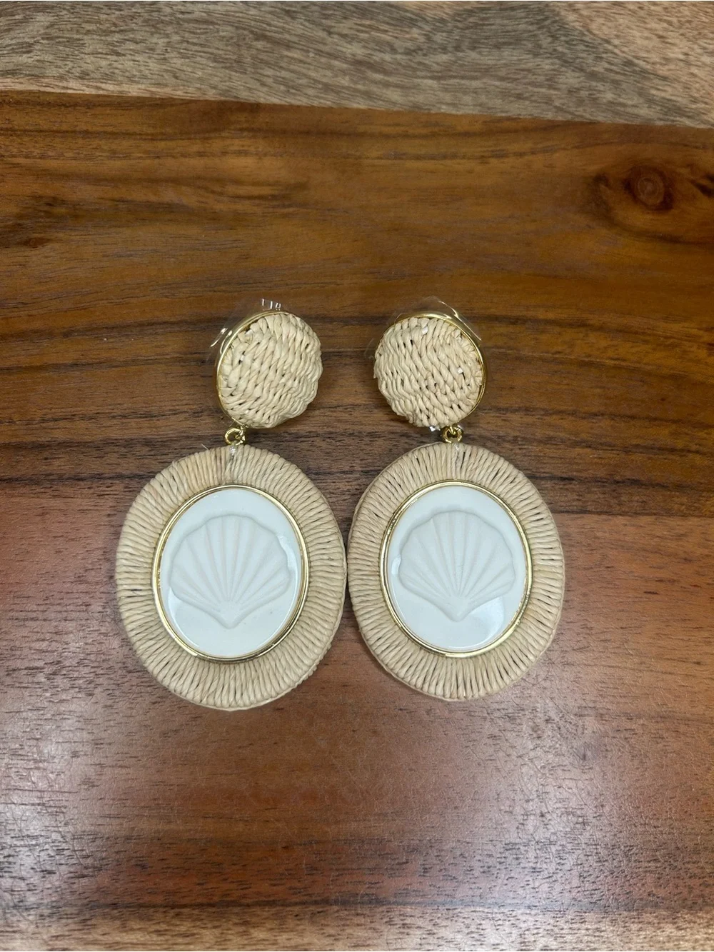Tuckernuck Raffia Rowen Clamshell Earrings New
